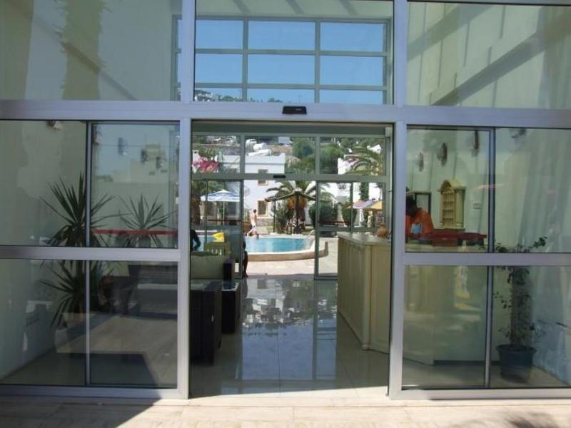 Paradise Hotel de apartamente