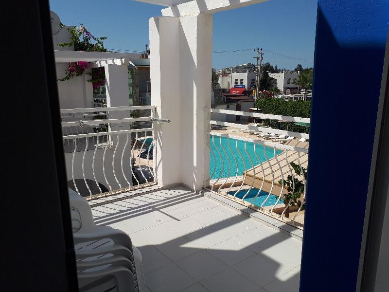 Paradise Hotel de apartamente